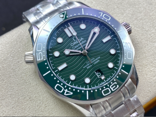 1:1 super clone OMEGA Seamaster Diver 300M 42mm Green Dial - Image 8