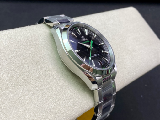 1:1 super clone Omega Seamaster Dark Side of the Moon full ceramic - Image 6