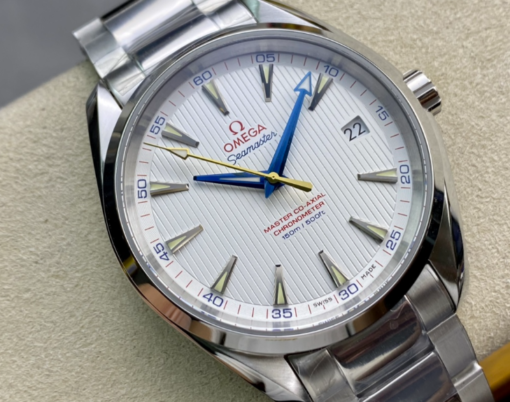 Omega Seamaster Aqua Terra 150M Co-Axial Master Chronometer - Image 6