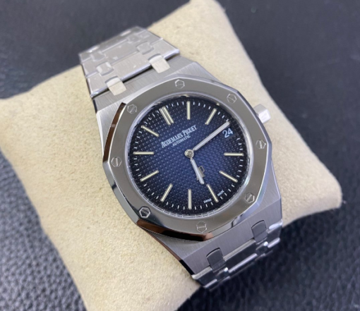 Audemars Piguet Royal Jumbo Oak Extra Thin 1:1 Superclone - Image 6