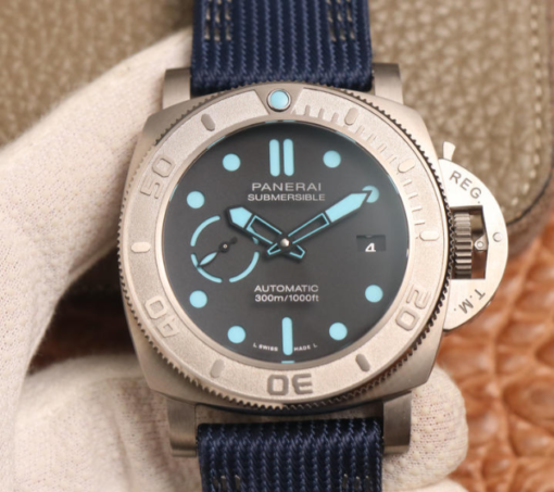 Panerai Luminor Submersible PAM 00984 – 1:1 Superclone