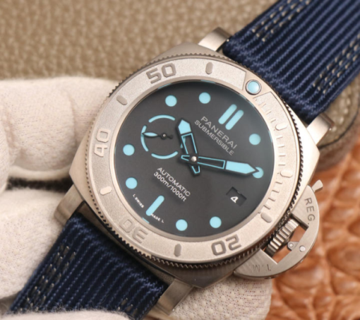 Panerai Luminor Submersible PAM 00984 – 1:1 Superclone - Image 4